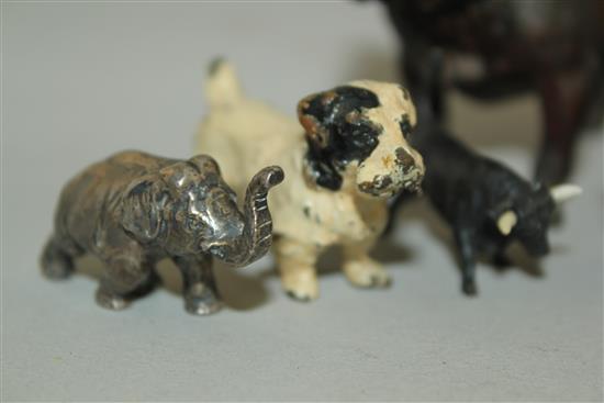 Two Austrian cold painted bronze models of foxes, Bulldog 3.75in.